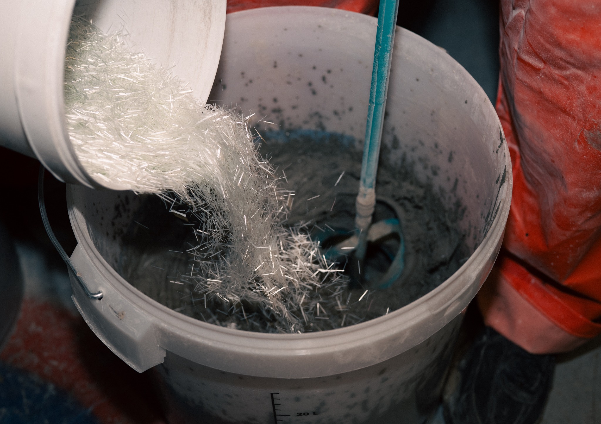 Glass fibre added to concrete